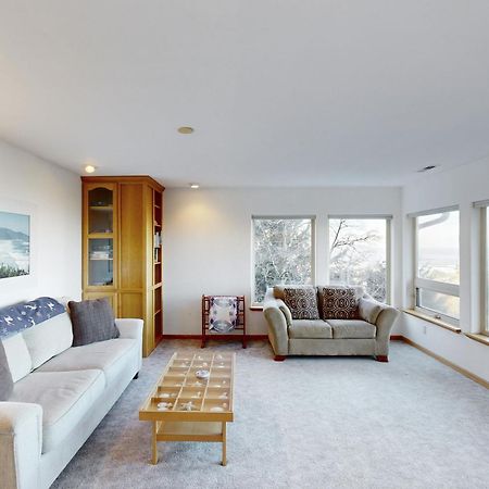 White Water Pines Villa Rockaway Beach Exterior photo